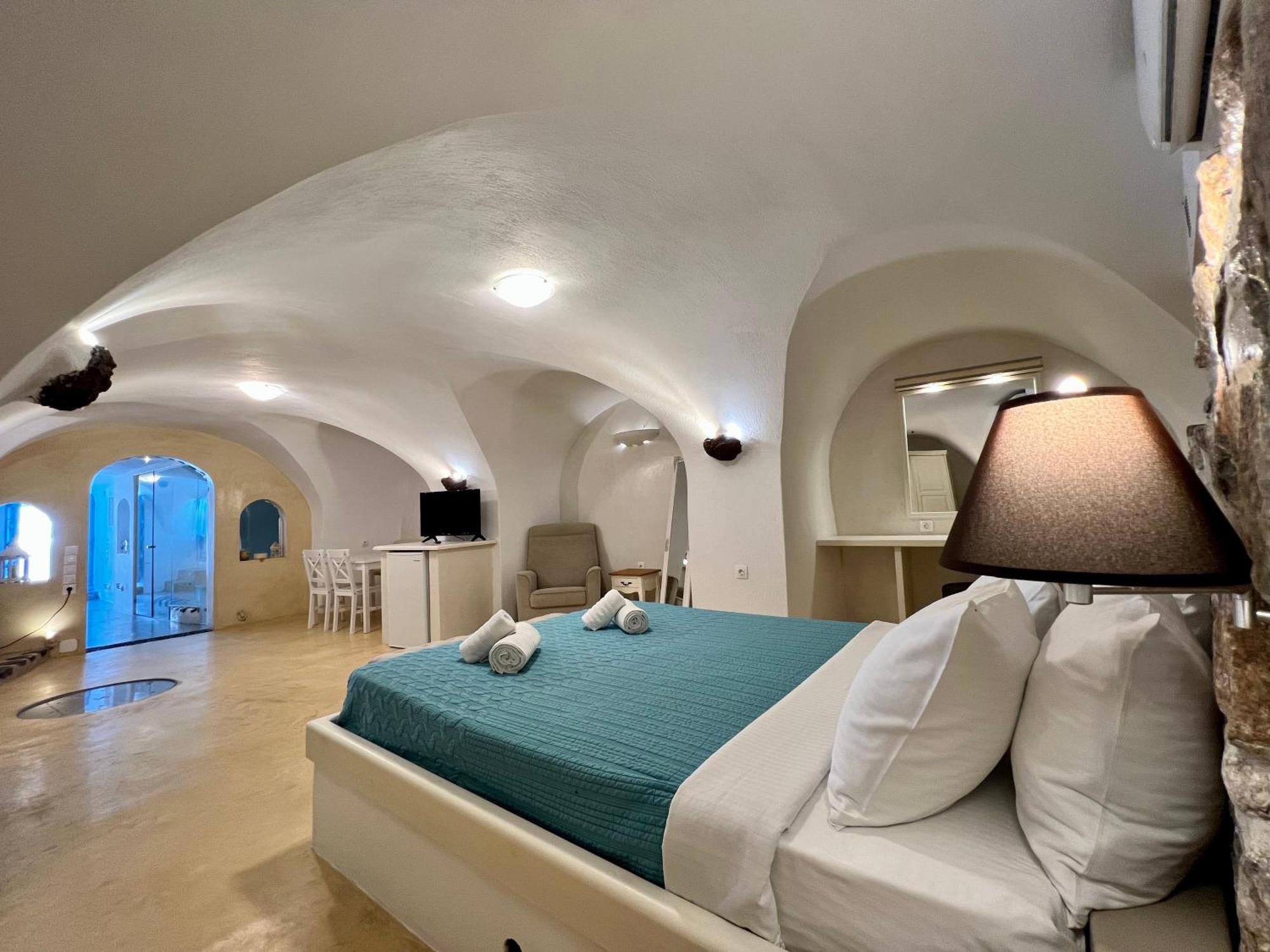 Traditional Cave Villa-paradise & Prive Jacuzzi Villa